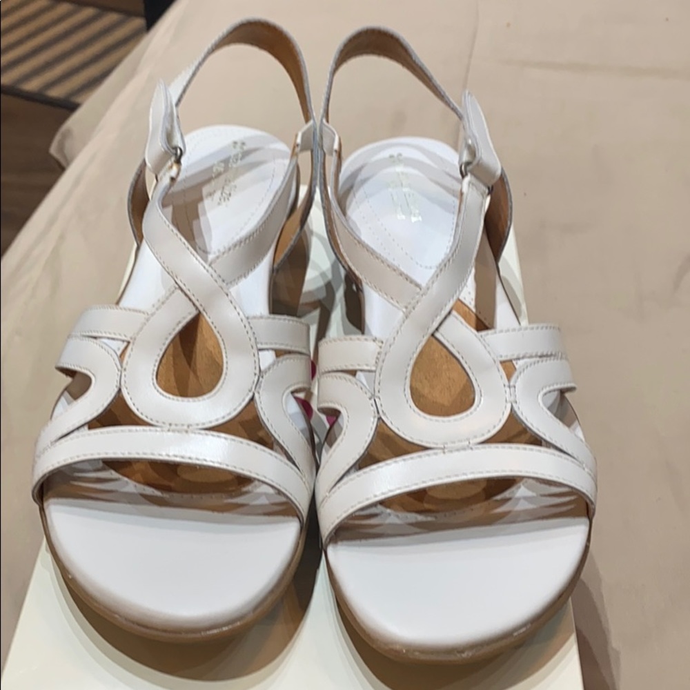 Naturalizer White Leather Slingback Sandals - Picture 2 of 10